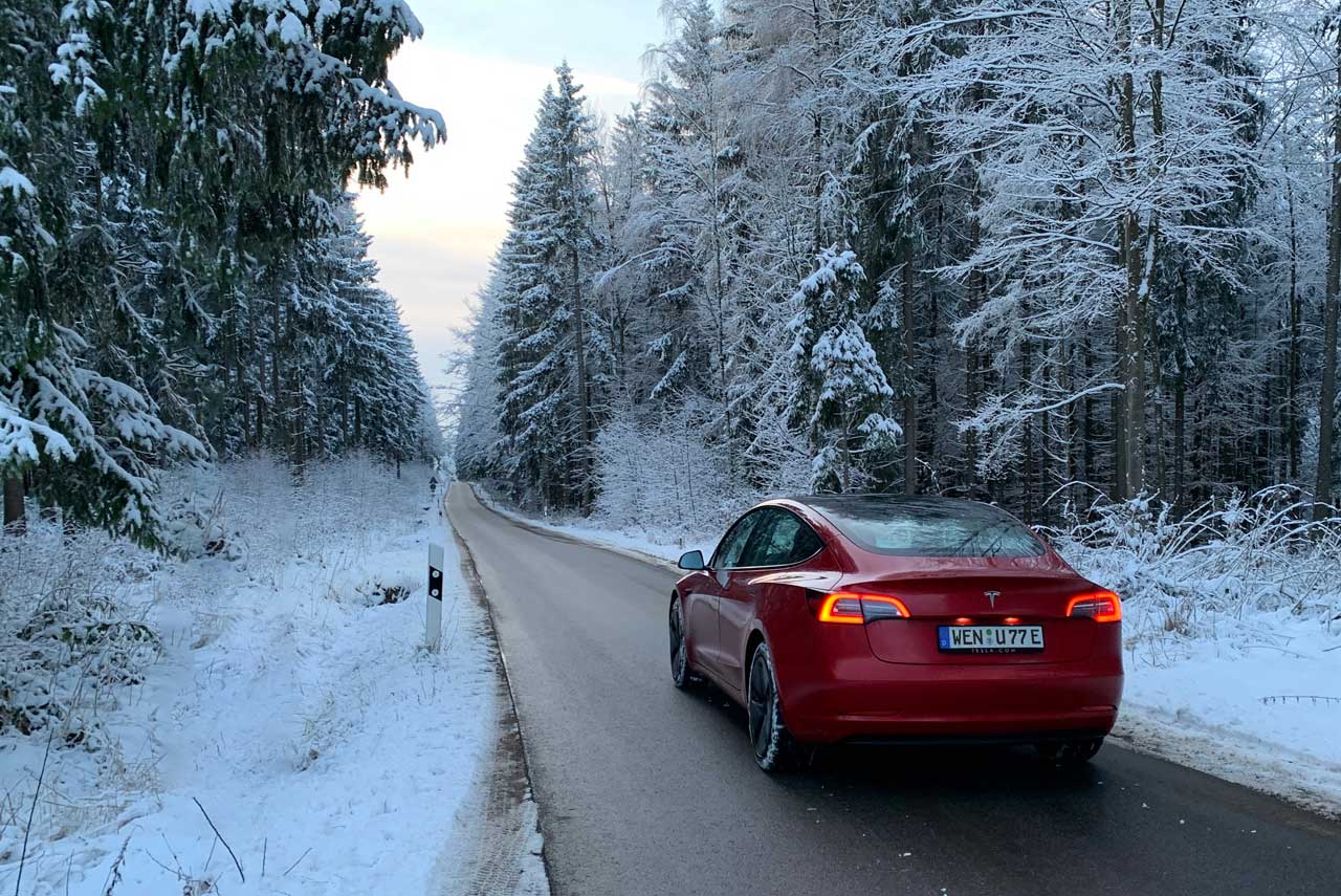 E-Auto bei Schnee